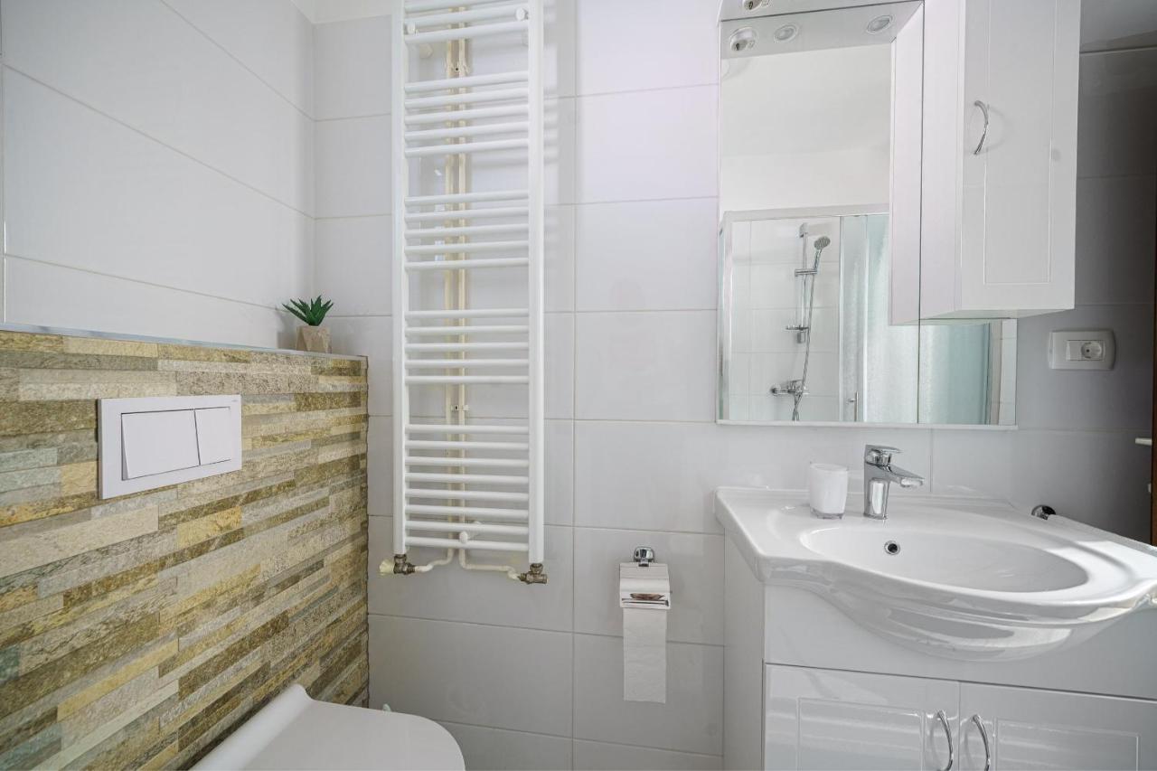 Apartment Bojic Vodice Exterior foto